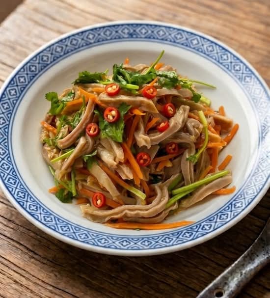 凉拌红油卤猪肚 Chilled Pork Tripe